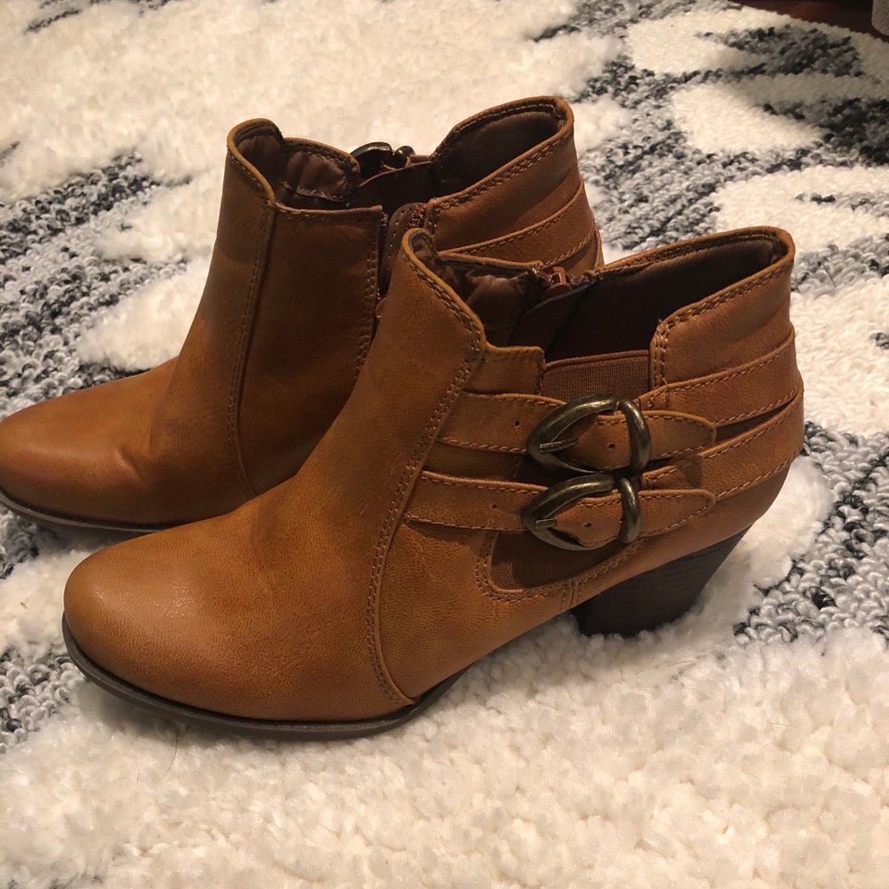 BareTraps ankle boots